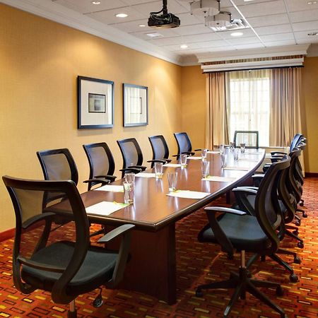 Hotel Courtyard By Marriott London Extérieur photo