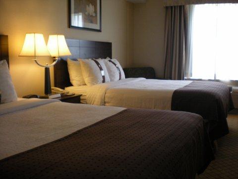 Hotel Courtyard By Marriott London Extérieur photo