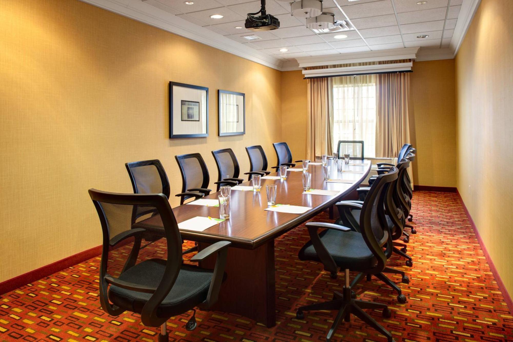 Hotel Courtyard By Marriott London Extérieur photo