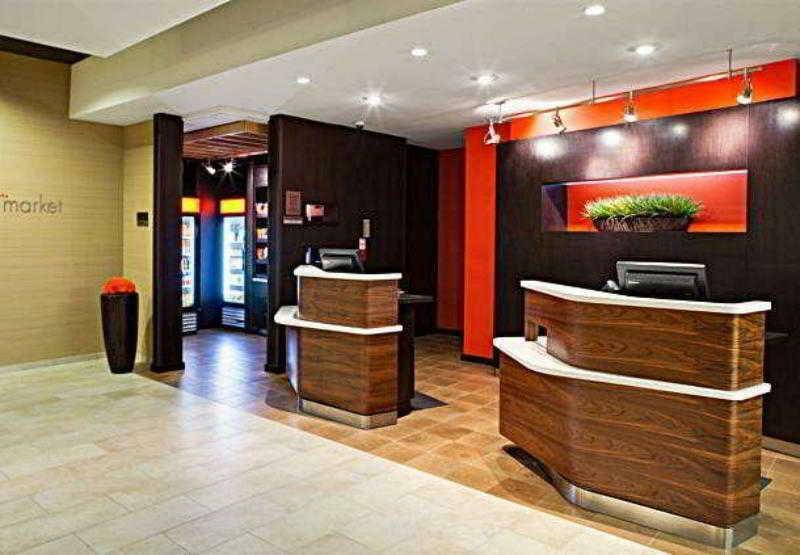 Hotel Courtyard By Marriott London Extérieur photo